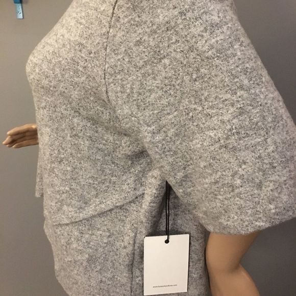 NWT Hye Park & Lune Tulip Hem Sweatshirt - Picture 3 of 7